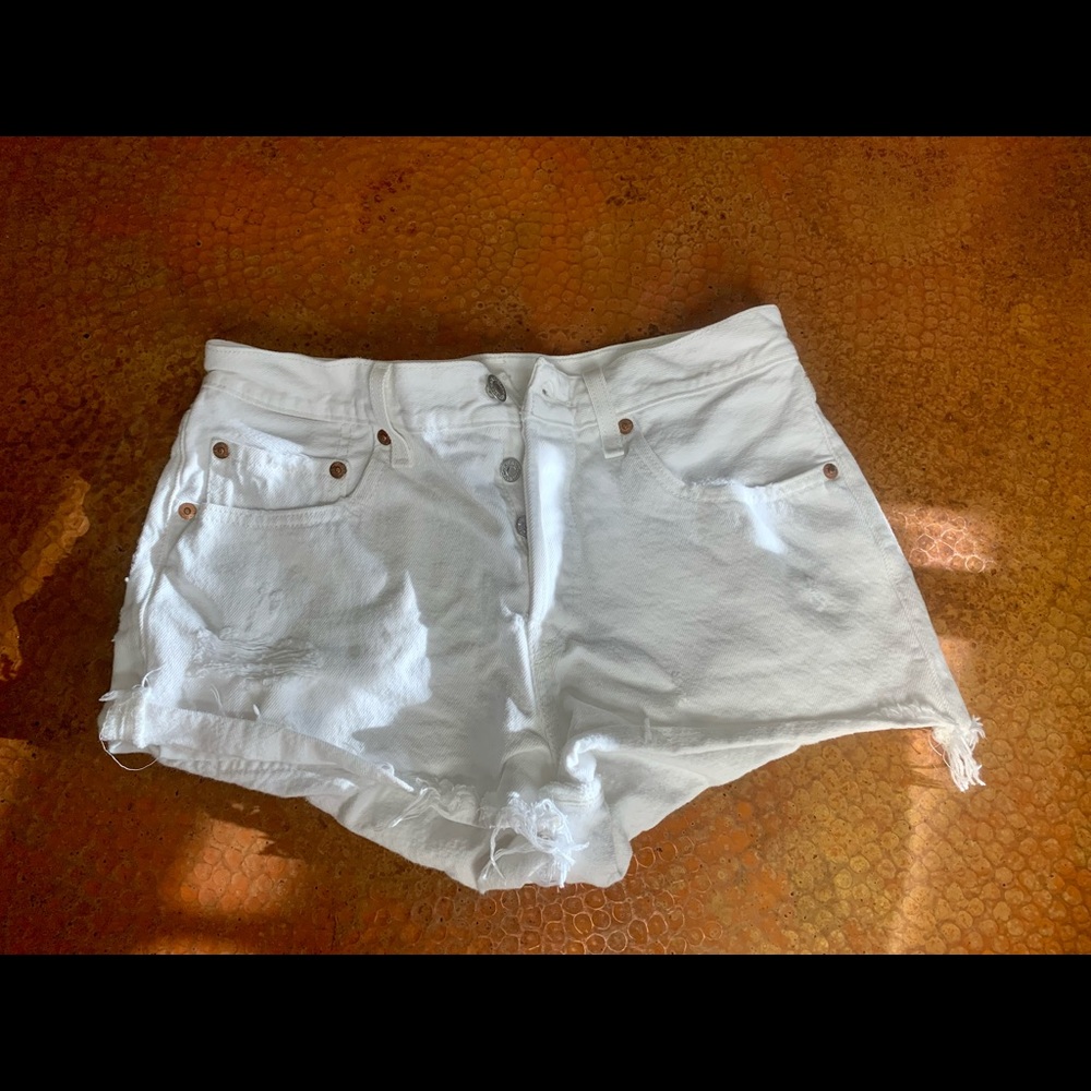 LEVIS Original 501 Buttonfly White cutoff shorts